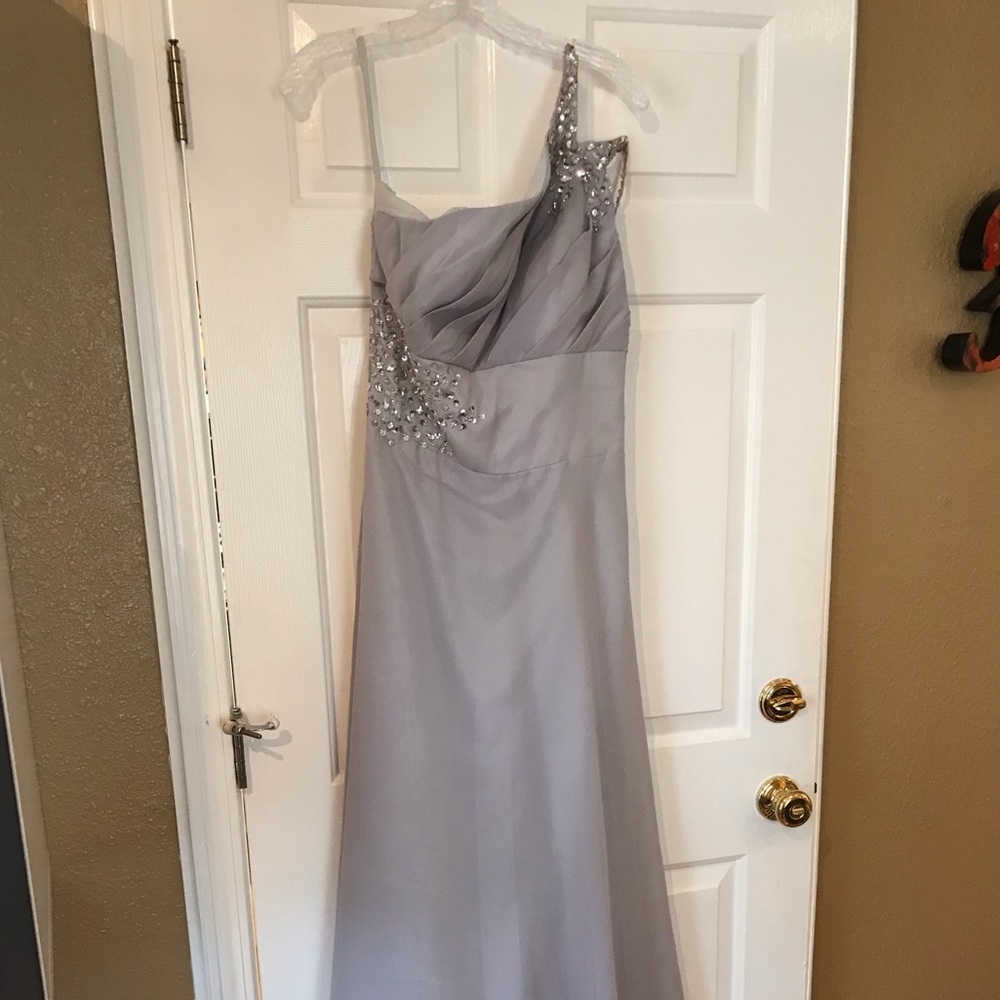 Prom/Formal long light gray corseted dress. - Picture 2 of 3